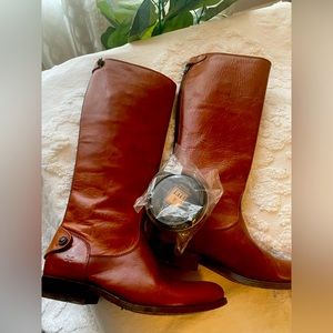 FRYE Women's Melissa Button Back Zip